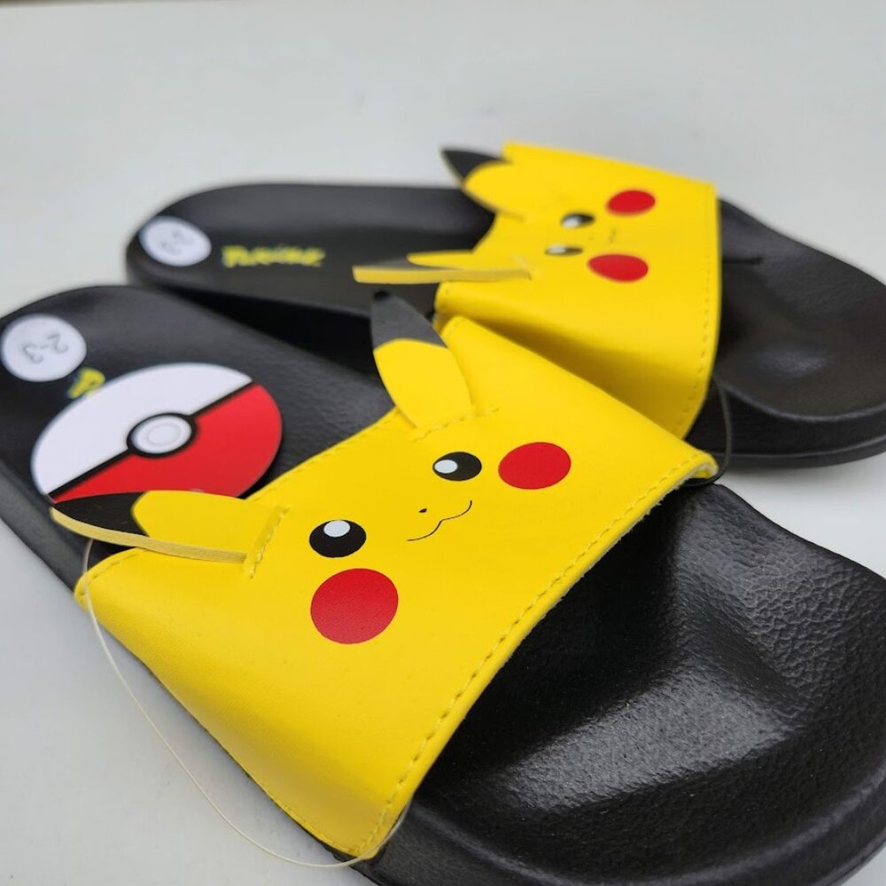 NEW Boy's Size 2-3 Sandals Pikachu Pokemon Yellow Black Slides Shoes Pokémon Bra